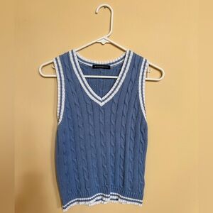 Brandy Melville V neck sweater vest